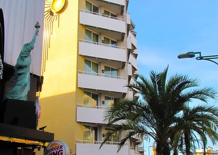 Lloret Sun 2* יורט דה מאר