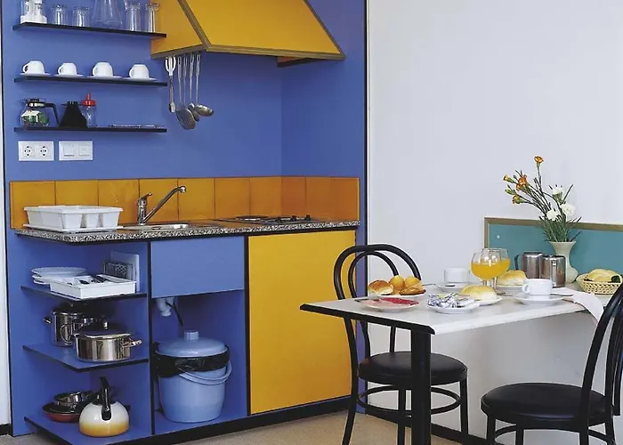 Lloret Sun מלון 2*